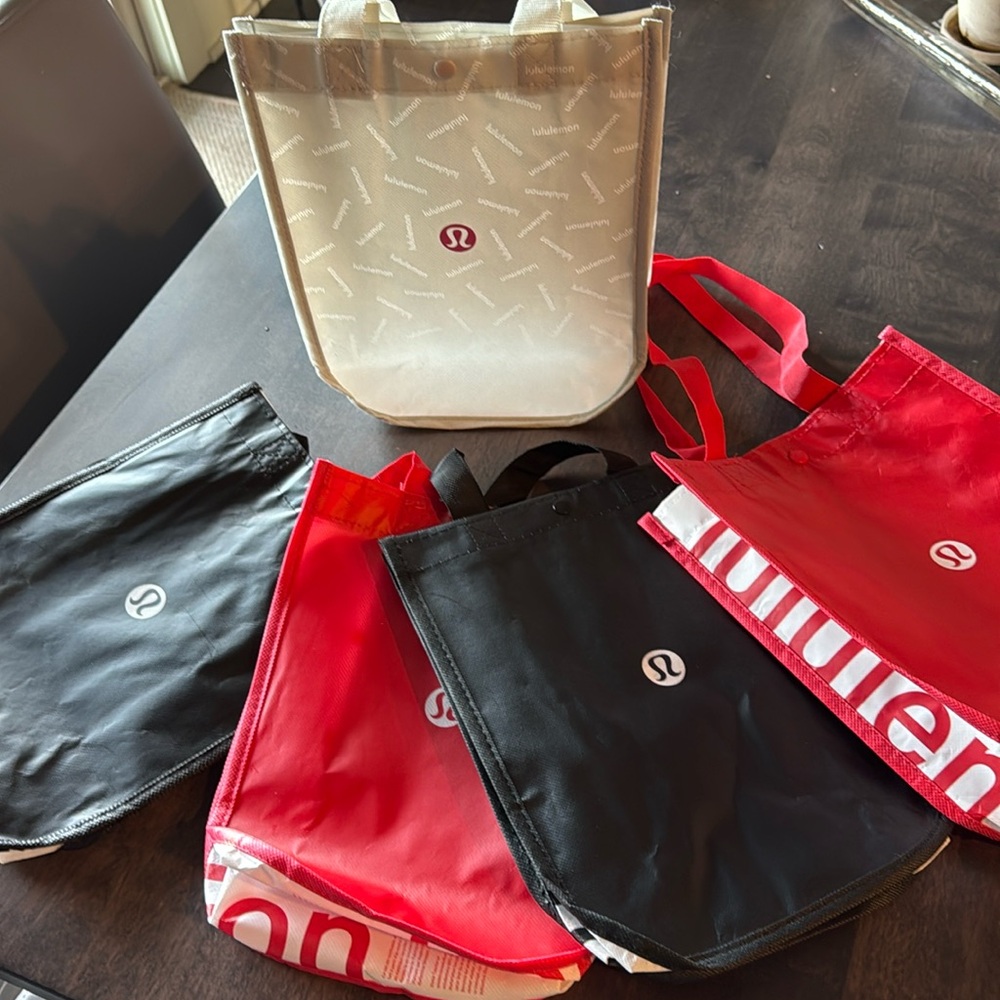 Small Reusable LuluLemon Tote Bags (5)